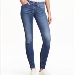 H&M Skinny Jeans looks like new